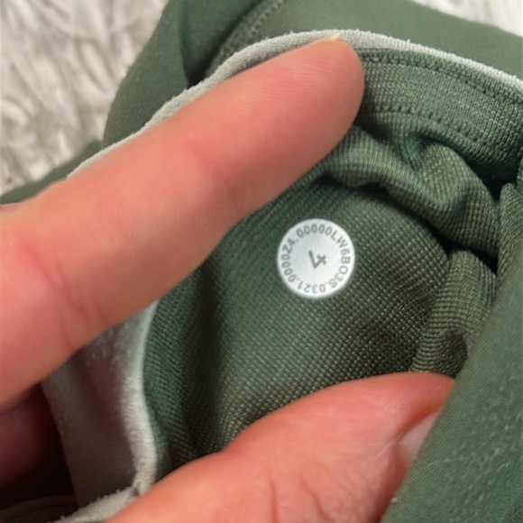 Lululemon Nulu Colour Block High-Rise Crop 23" Green Twill / Green Fern - Picture 6 of 9